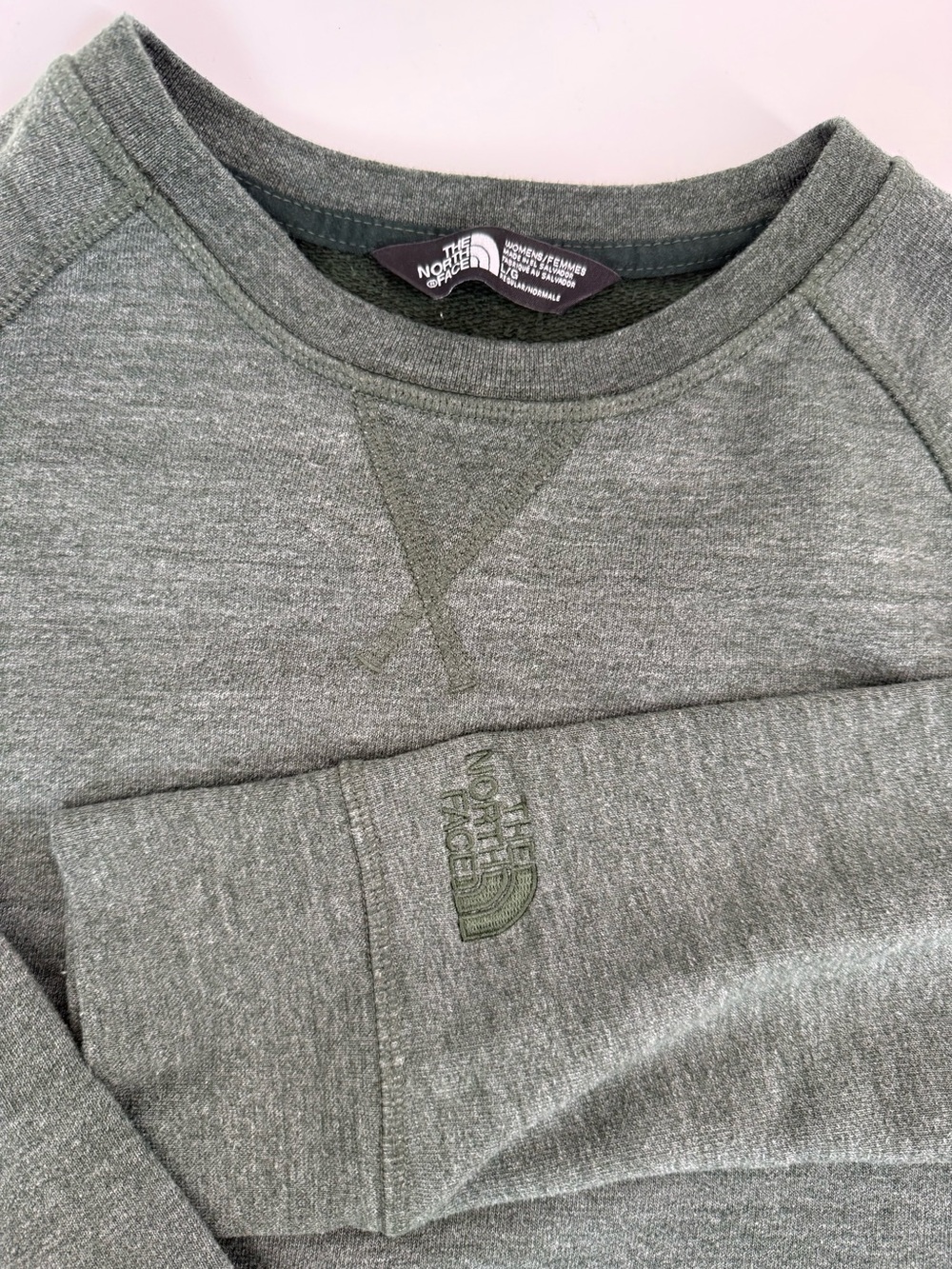 The‎ North Face Womens Heathered Olive Green Raglan Crewneck Sweatshirt Large